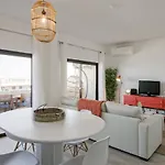 Wow Sea View, 200mts To & 10 Min To Downtown Apartman *